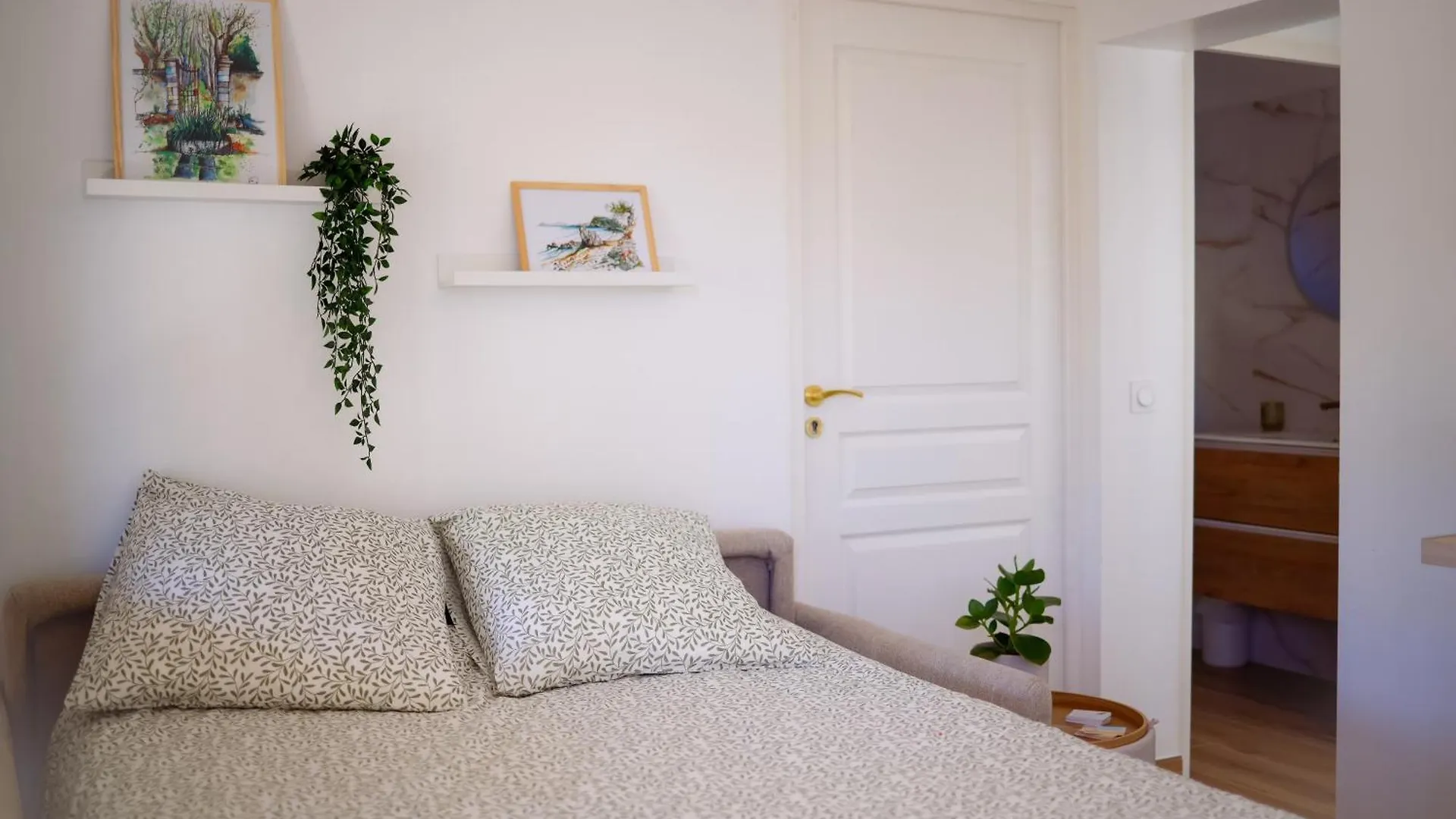 Holiday home Maisonnette Vue Mer Au Pradet Le Pradet